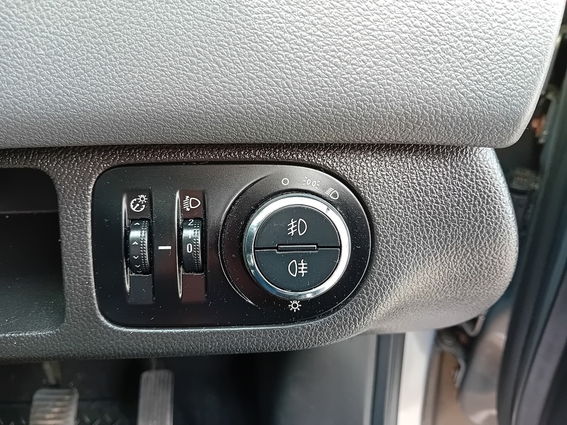 Vauxhall Meriva 1.6 CDTi ecoFLEX Tech Line MPV 5dr Diesel Manual Euro 6 (s/s) (136 ps) - U1946