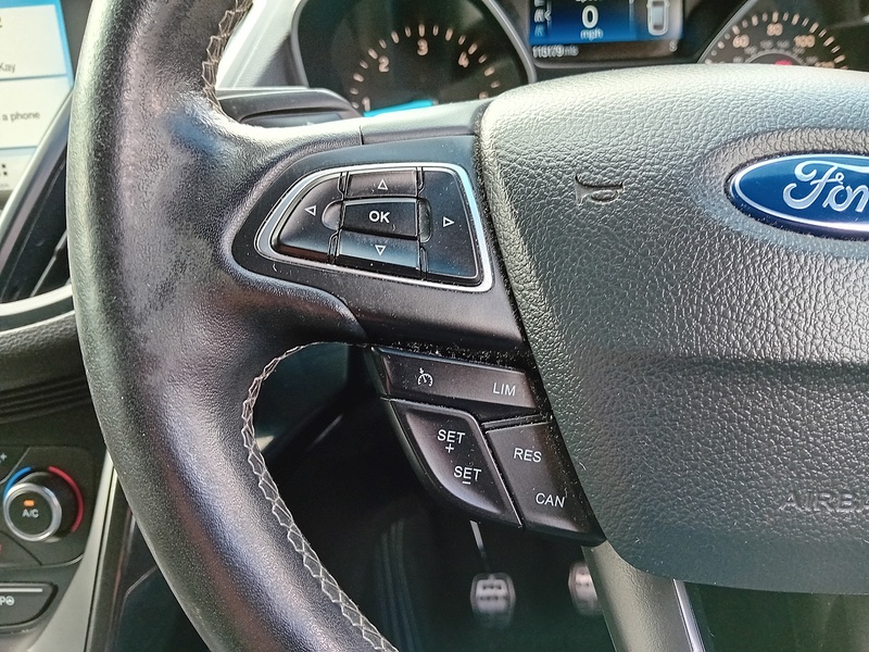 Ford Kuga 2.0 TDCi EcoBlue ST-Line SUV 5dr Diesel Manual Euro 6 (s/s) (150 ps) - U1950