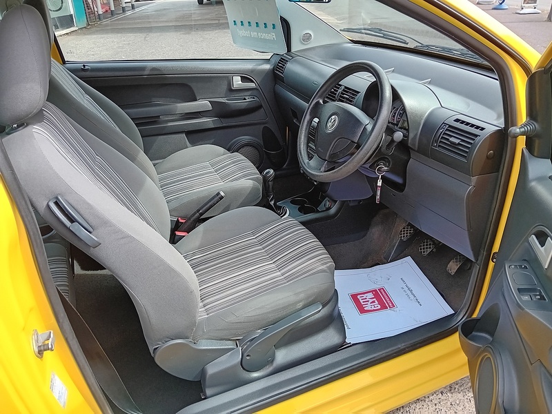 Volkswagen Fox 1.2 6V Urban Fox Hatchback 3dr Petrol Manual Euro 4 (55 ps) - U1951