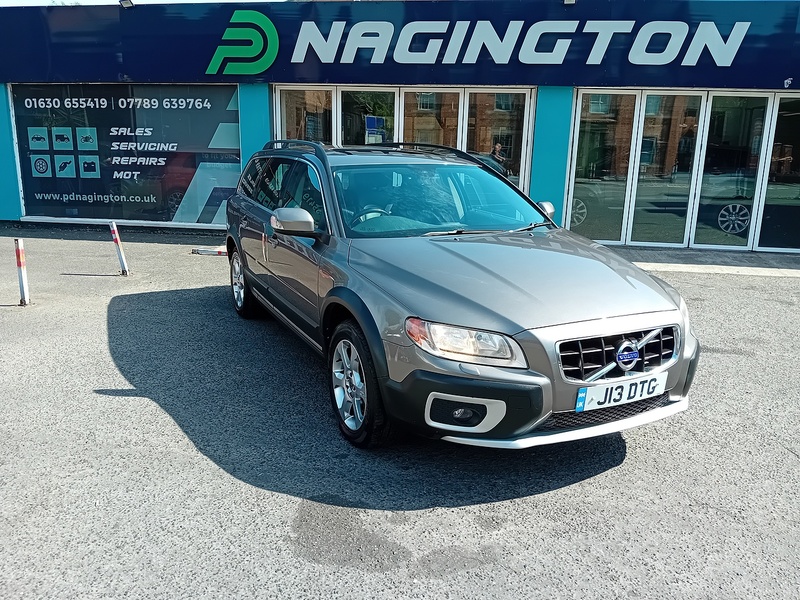Volvo XC70 2.4 D5 SE Estate 5dr Diesel Geartronic AWD Euro 5 (205 ps) - U1954