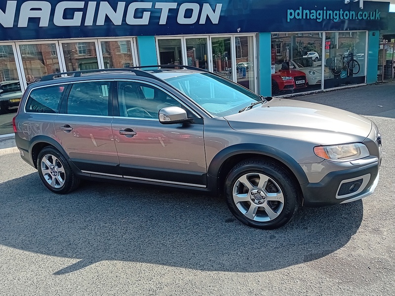 Volvo XC70 2.4 D5 SE Estate 5dr Diesel Geartronic AWD Euro 5 (205 ps) - U1954