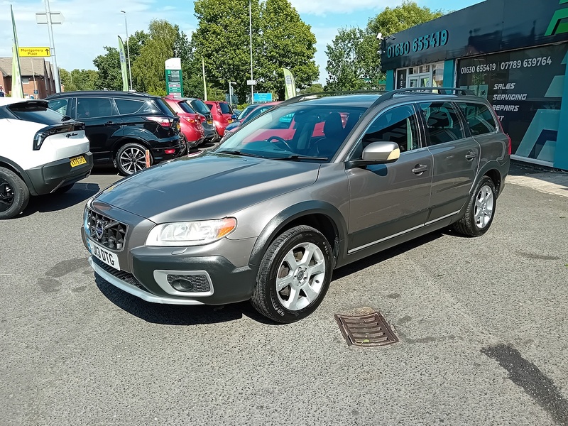 Volvo XC70 2.4 D5 SE Estate 5dr Diesel Geartronic AWD Euro 5 (205 ps) - U1954