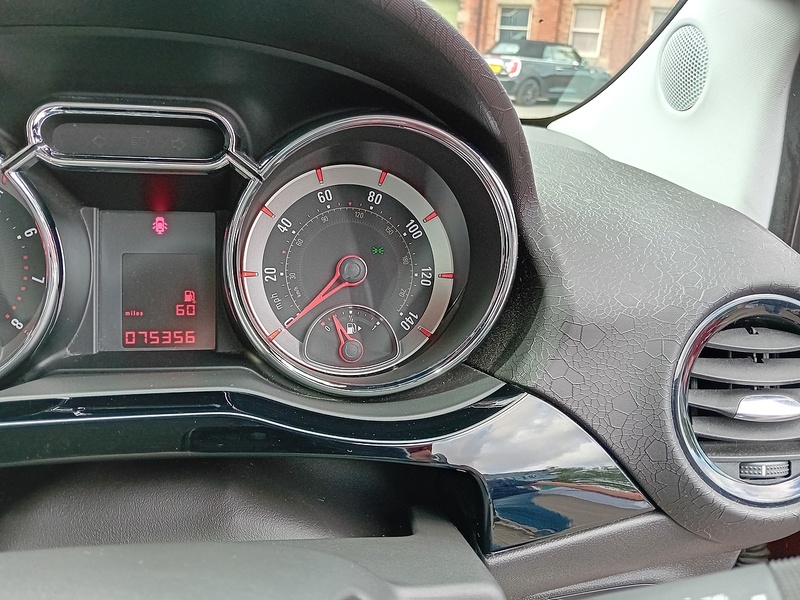 Vauxhall ADAM 1.4 16v JAM Hatchback 3dr Petrol Manual Euro 5 (87 ps) - U1956