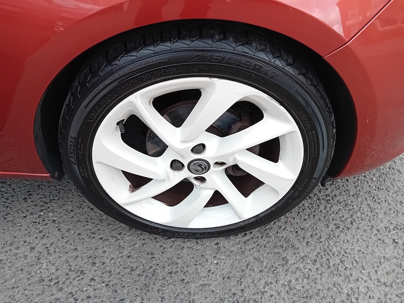 Vauxhall ADAM 1.4 16v JAM Hatchback 3dr Petrol Manual Euro 5 (87 ps) - U1956