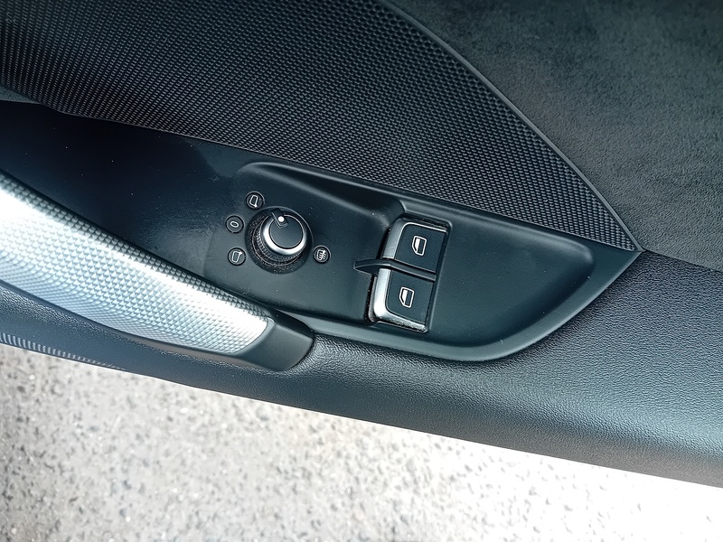 Audi TT 1.8 TFSI Sport Roadster 2dr Petrol Manual Euro 6 (s/s) (180 ps) - U1966