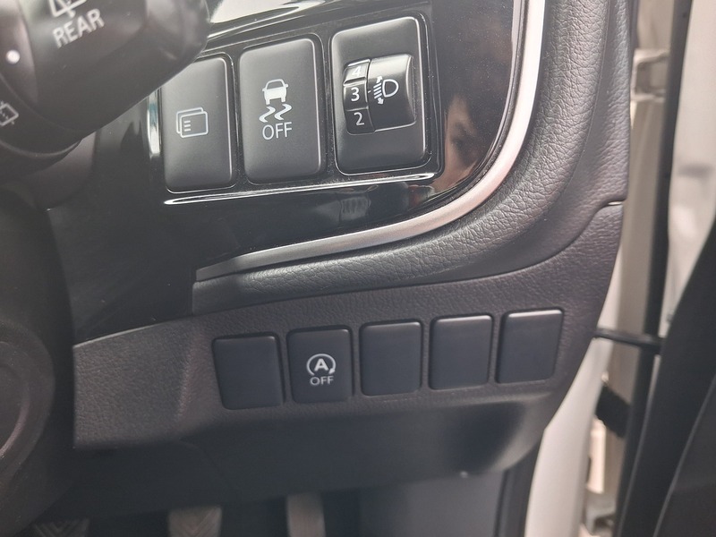 Mitsubishi Outlander 2.2 DI-D GX3 SUV 5dr Diesel Manual 4WD Euro 6 (s/s) (147 ps) - U1968