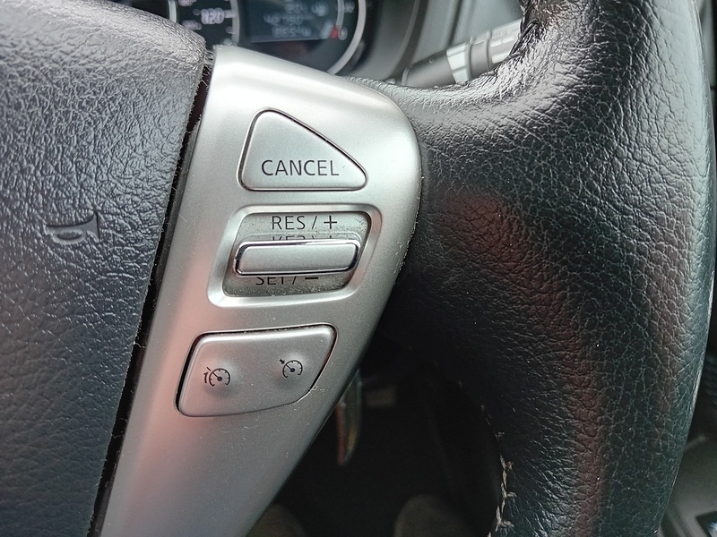 Nissan Note 1.2 DIG-S Acenta Premium Hatchback 5dr Petrol Manual Euro 5 (s/s) (98 ps) - U1971