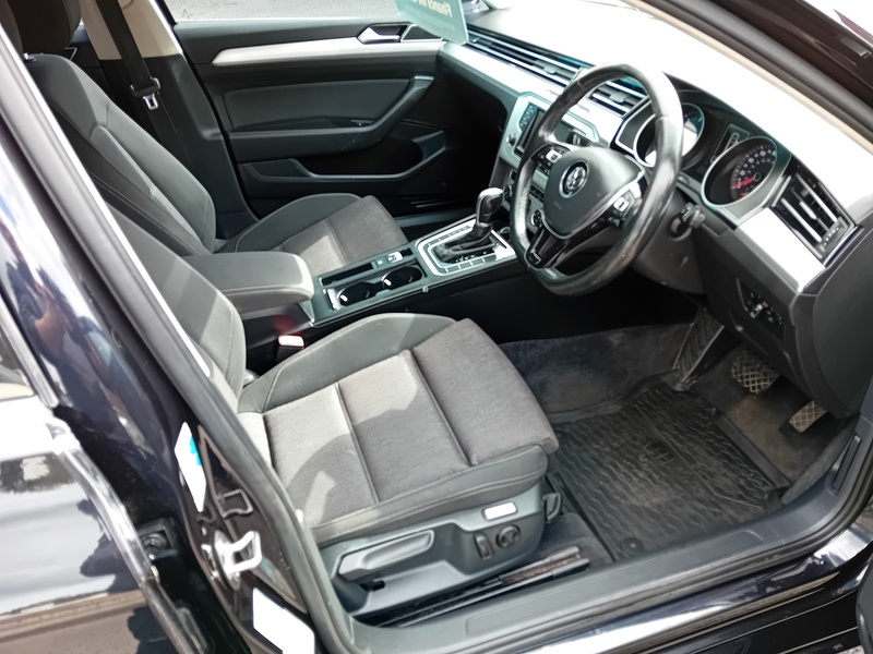 Volkswagen Passat 2.0 TDI BlueMotion Tech SE Estate 5dr Diesel DSG Automatic Euro 6 (s/s) (150 ps) 2.0 5dr Estate - U1974