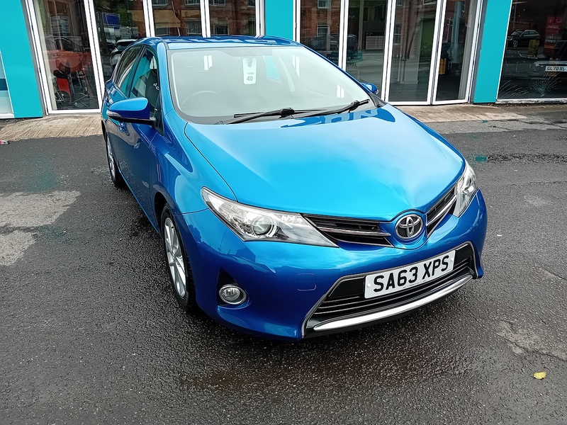 Toyota Auris 1.33 Dual VVT-i Icon Hatchback 5dr Petrol Manual Euro 5 (s/s) (101 ps) - U1988