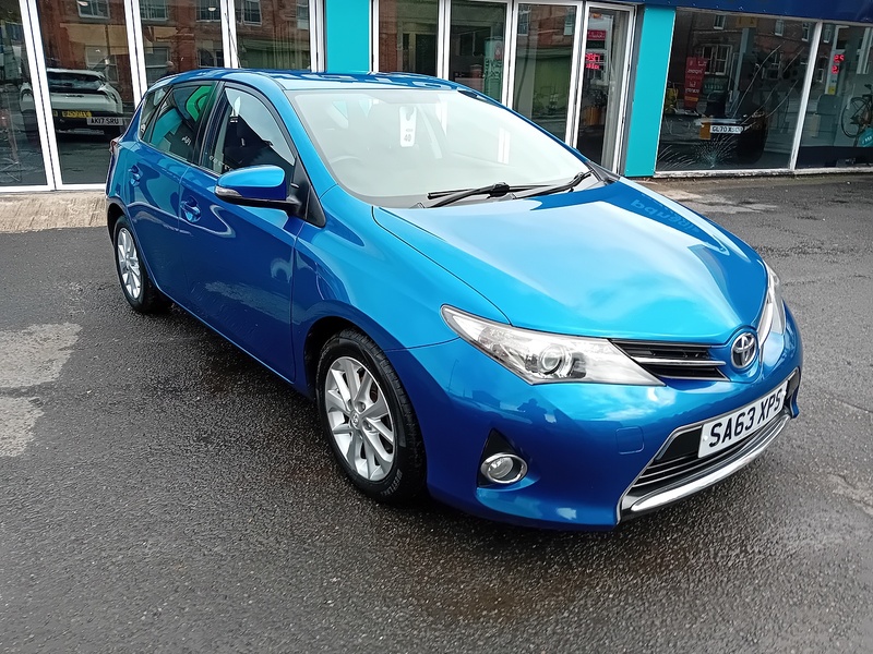 Toyota Auris 1.33 Dual VVT-i Icon Hatchback 5dr Petrol Manual Euro 5 (s/s) (101 ps) - U1988