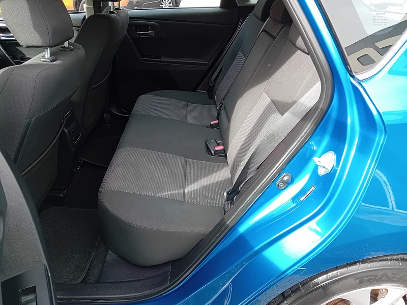 Toyota Auris 1.33 Dual VVT-i Icon Hatchback 5dr Petrol Manual Euro 5 (s/s) (101 ps) - U1988
