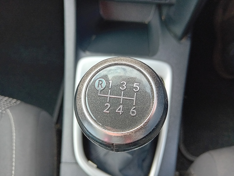 Toyota Auris 1.33 Dual VVT-i Icon Hatchback 5dr Petrol Manual Euro 5 (s/s) (101 ps) - U1988