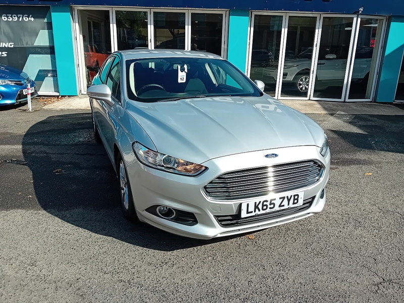 Ford Mondeo 2.0 TDCi Zetec Hatchback 5dr Diesel Manual Euro 6 (s/s) (150 ps) - U1991
