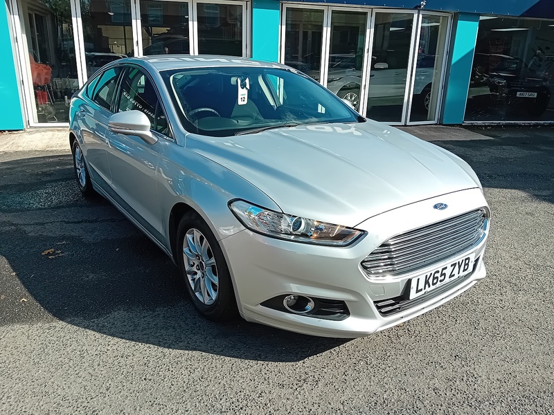Ford Mondeo 2.0 TDCi Zetec Hatchback 5dr Diesel Manual Euro 6 (s/s) (150 ps) - U1991