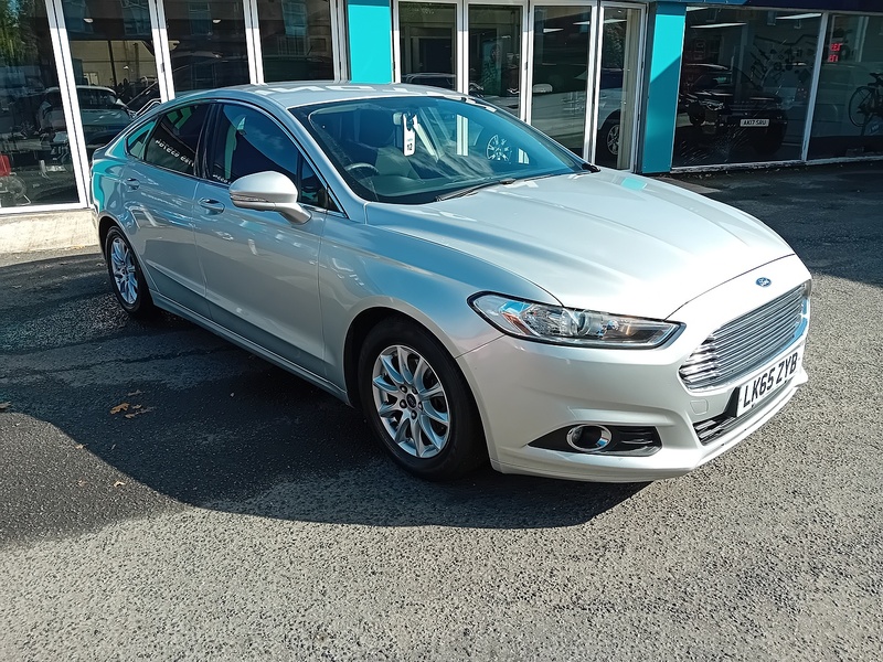 Ford Mondeo 2.0 TDCi Zetec Hatchback 5dr Diesel Manual Euro 6 (s/s) (150 ps) - U1991