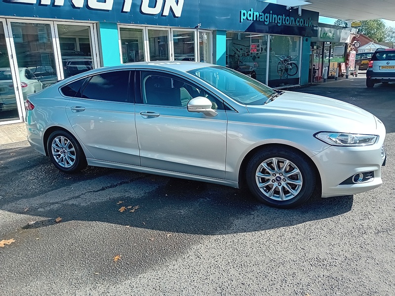 Ford Mondeo 2.0 TDCi Zetec Hatchback 5dr Diesel Manual Euro 6 (s/s) (150 ps) - U1991