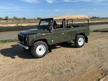 Land Rover Defender 110 2016 - Thumb 0