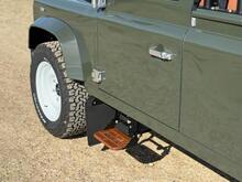 Land Rover Defender 110 2016 - Thumb 5