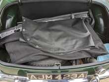 MG MGB Pull-Handle - U102