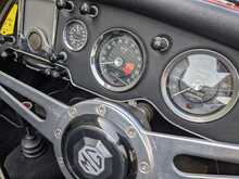 MG A Roadster - U107