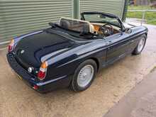 MG RV8 UK model - U86