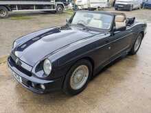 MG RV8 UK model - U86