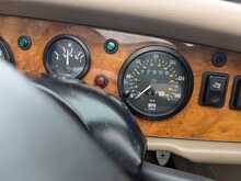 MG RV8 UK model - U86