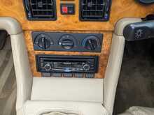 MG RV8 UK model - U86