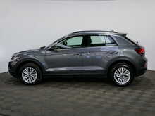 Volkswagen T-Roc TSI Life 