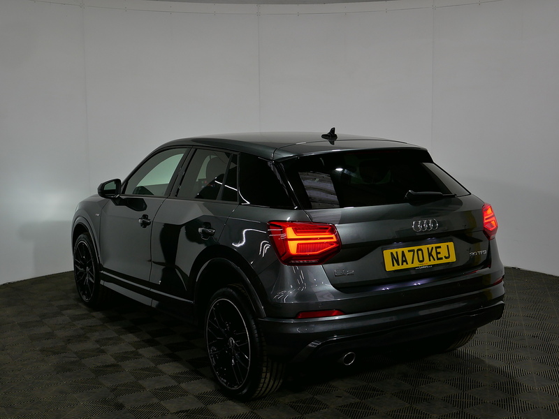 Audi 1.0 TFSI 30 Black Edition SUV 5dr Petrol Manual Euro 6 (s/s) (116 ps)