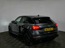 Audi Q2 TFSI Black Edition 