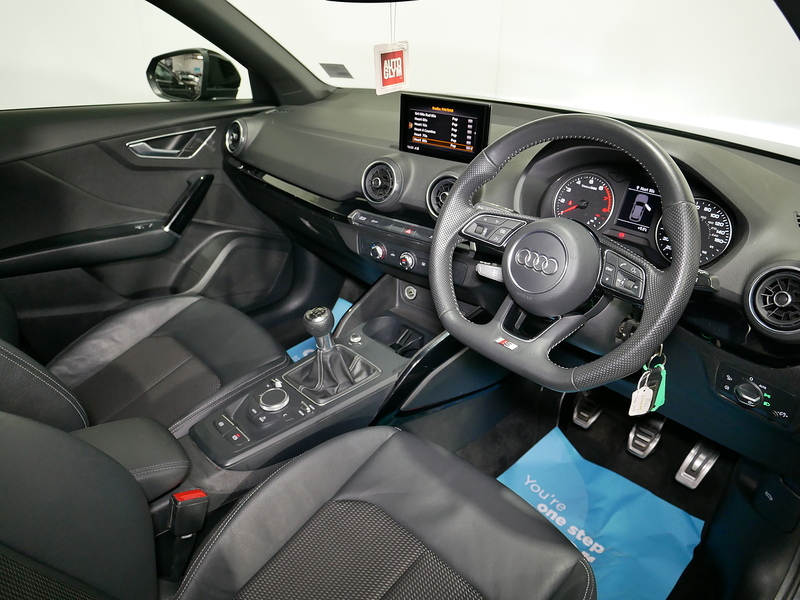 Audi 1.0 TFSI 30 Black Edition SUV 5dr Petrol Manual Euro 6 (s/s) (116 ps)