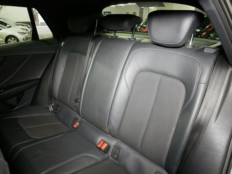 Audi 1.0 TFSI 30 Black Edition SUV 5dr Petrol Manual Euro 6 (s/s) (116 ps)