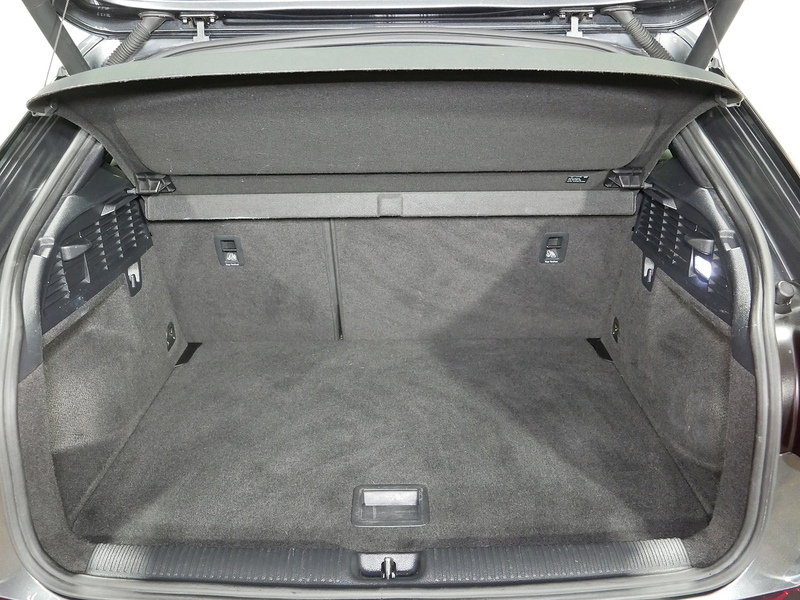 Audi 1.0 TFSI 30 Black Edition SUV 5dr Petrol Manual Euro 6 (s/s) (116 ps)