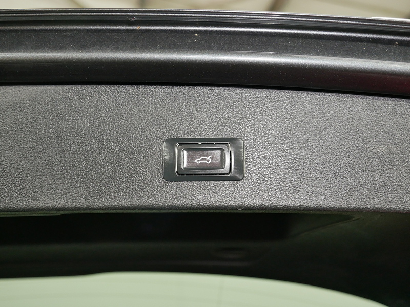 Audi 1.0 TFSI 30 Black Edition SUV 5dr Petrol Manual Euro 6 (s/s) (116 ps)