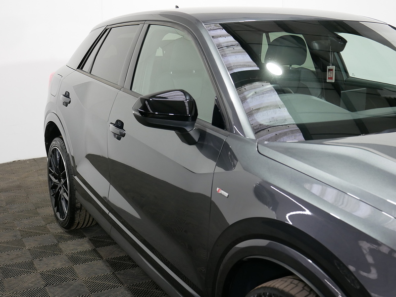 Audi 1.0 TFSI 30 Black Edition SUV 5dr Petrol Manual Euro 6 (s/s) (116 ps)