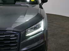 Audi Q2 TFSI Black Edition 