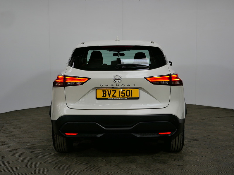 Nissan 1.3 DIG-T MHEV Acenta Premium SUV 5dr Petrol Hybrid Manual Euro 6 (s/s) (140 ps)