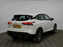 Nissan Qashqai DIG-T MHEV Acenta Premium 