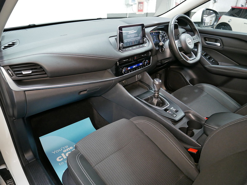 Nissan 1.3 DIG-T MHEV Acenta Premium SUV 5dr Petrol Hybrid Manual Euro 6 (s/s) (140 ps)