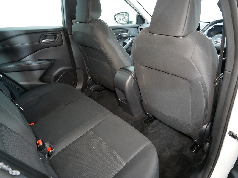 Nissan 1.3 DIG-T MHEV Acenta Premium SUV 5dr Petrol Hybrid Manual Euro 6 (s/s) (140 ps)