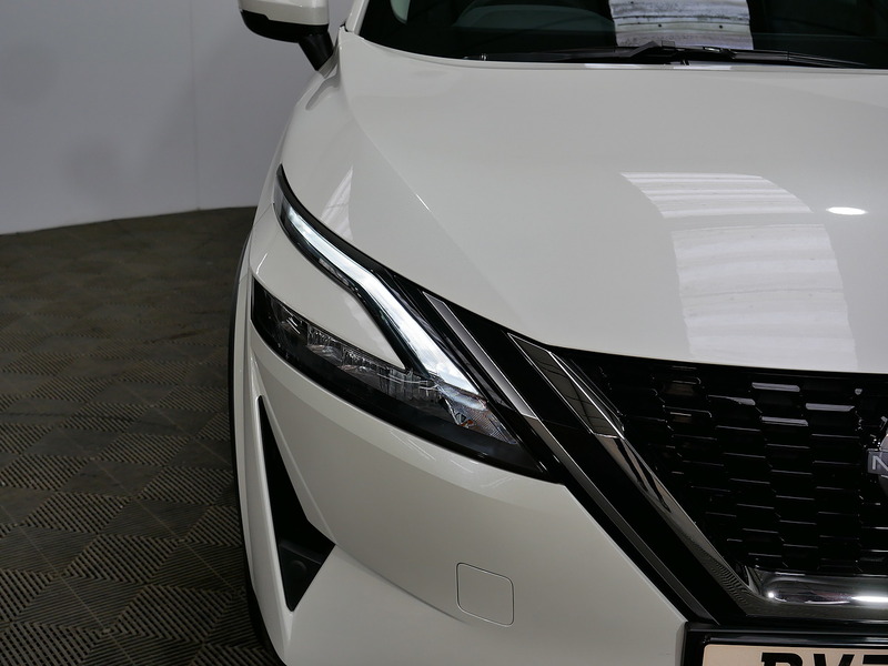 Nissan 1.3 DIG-T MHEV Acenta Premium SUV 5dr Petrol Hybrid Manual Euro 6 (s/s) (140 ps)