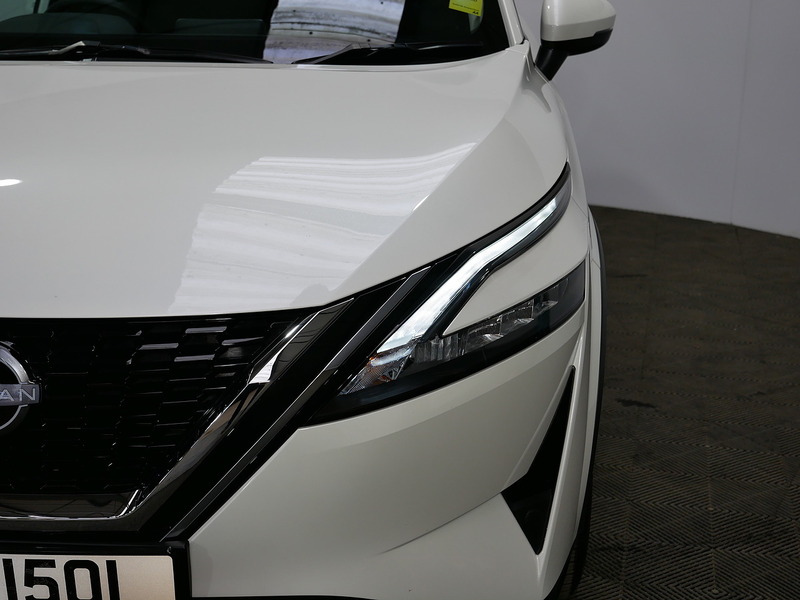 Nissan 1.3 DIG-T MHEV Acenta Premium SUV 5dr Petrol Hybrid Manual Euro 6 (s/s) (140 ps)