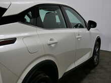 Nissan Qashqai DIG-T MHEV Acenta Premium 