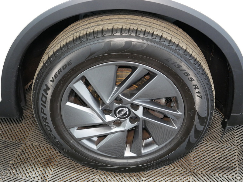 Nissan 1.3 DIG-T MHEV Acenta Premium SUV 5dr Petrol Hybrid Manual Euro 6 (s/s) (140 ps)