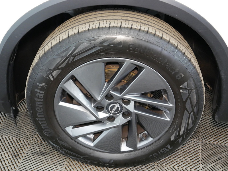 Nissan 1.3 DIG-T MHEV Acenta Premium SUV 5dr Petrol Hybrid Manual Euro 6 (s/s) (140 ps)