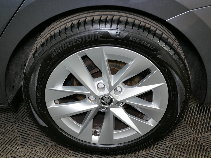 Skoda 1.5 TSI ACT SE L Hatchback 5dr Petrol Manual Euro 6 (s/s) (150 ps)