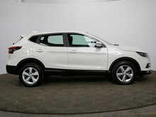 Nissan Qashqai DIG-T Acenta Premium 