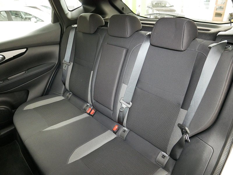 Nissan 1.3 DIG-T Acenta Premium SUV 5dr Petrol DCT Auto Euro 6 (s/s) (160 ps)