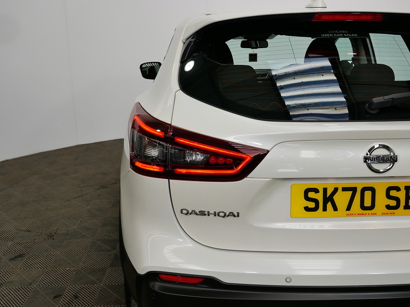 Nissan 1.3 DIG-T Acenta Premium SUV 5dr Petrol DCT Auto Euro 6 (s/s) (160 ps)